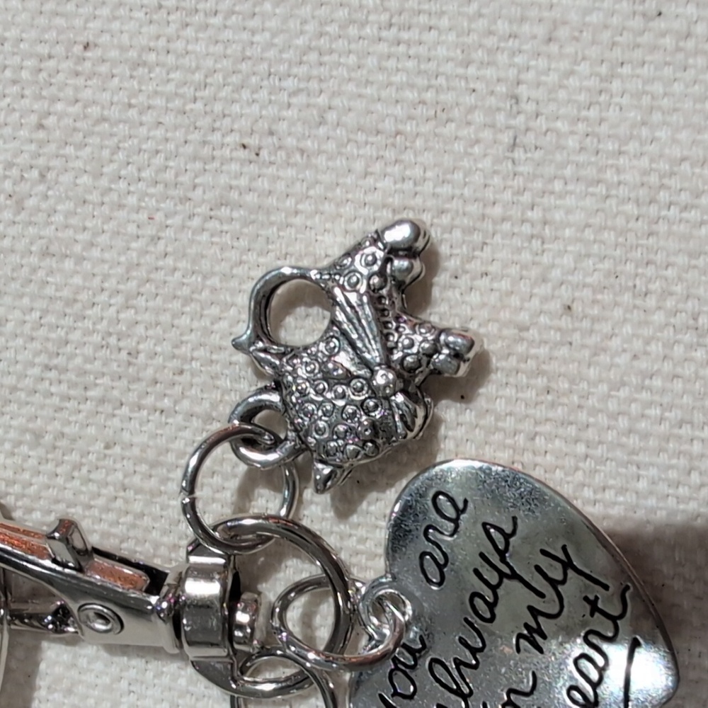 Cat & Angel Keychain - Picture 3 of 7